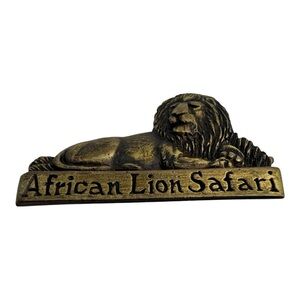 African Lion Safari‎ Souvenir Lapel Pin – Brass Tone 3D Lion, 1.5”
